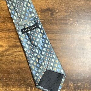 ZIGGURAT Silk Tie